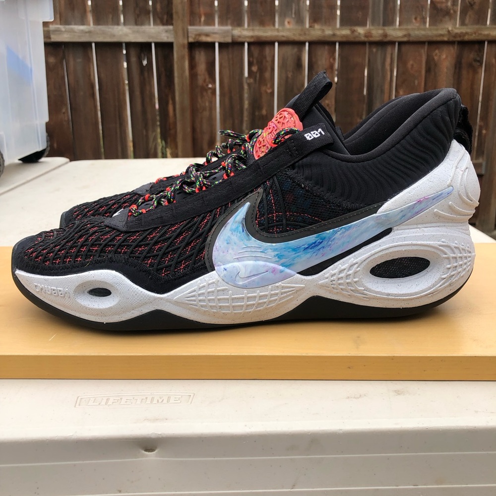 Nike Cosmic Unity 1